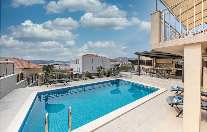 Nice Home In Okrug Gornji With Sauna - Trogir
