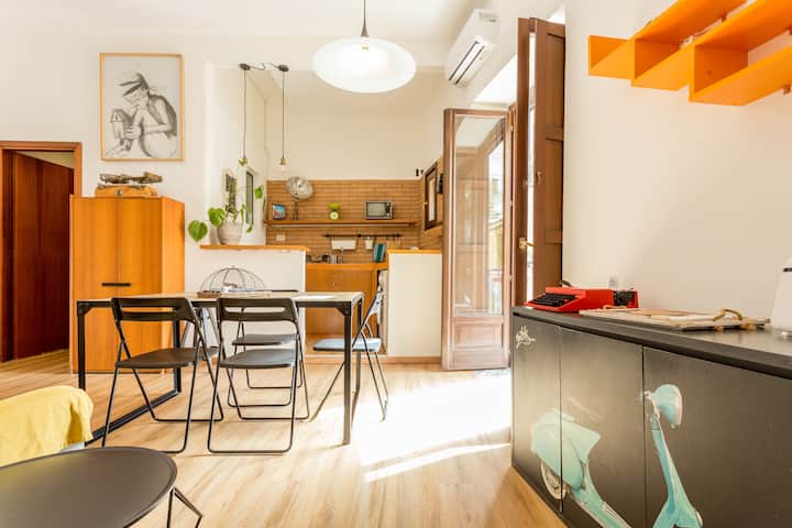 Wonderful For Young In The Historic City Center. - Palermo