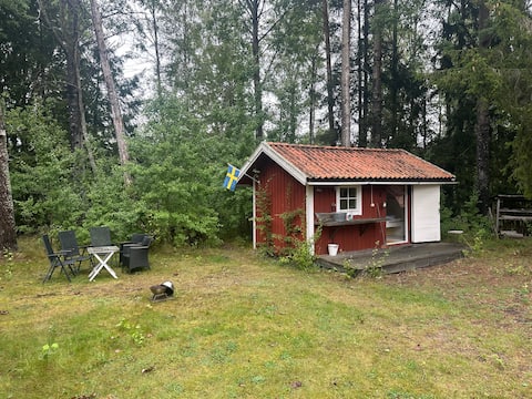 Husarö - charming cottage with several beds in a top location
