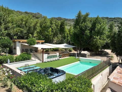 South Ardèche Mas with Pool, Jacuzzi, Private Sauna