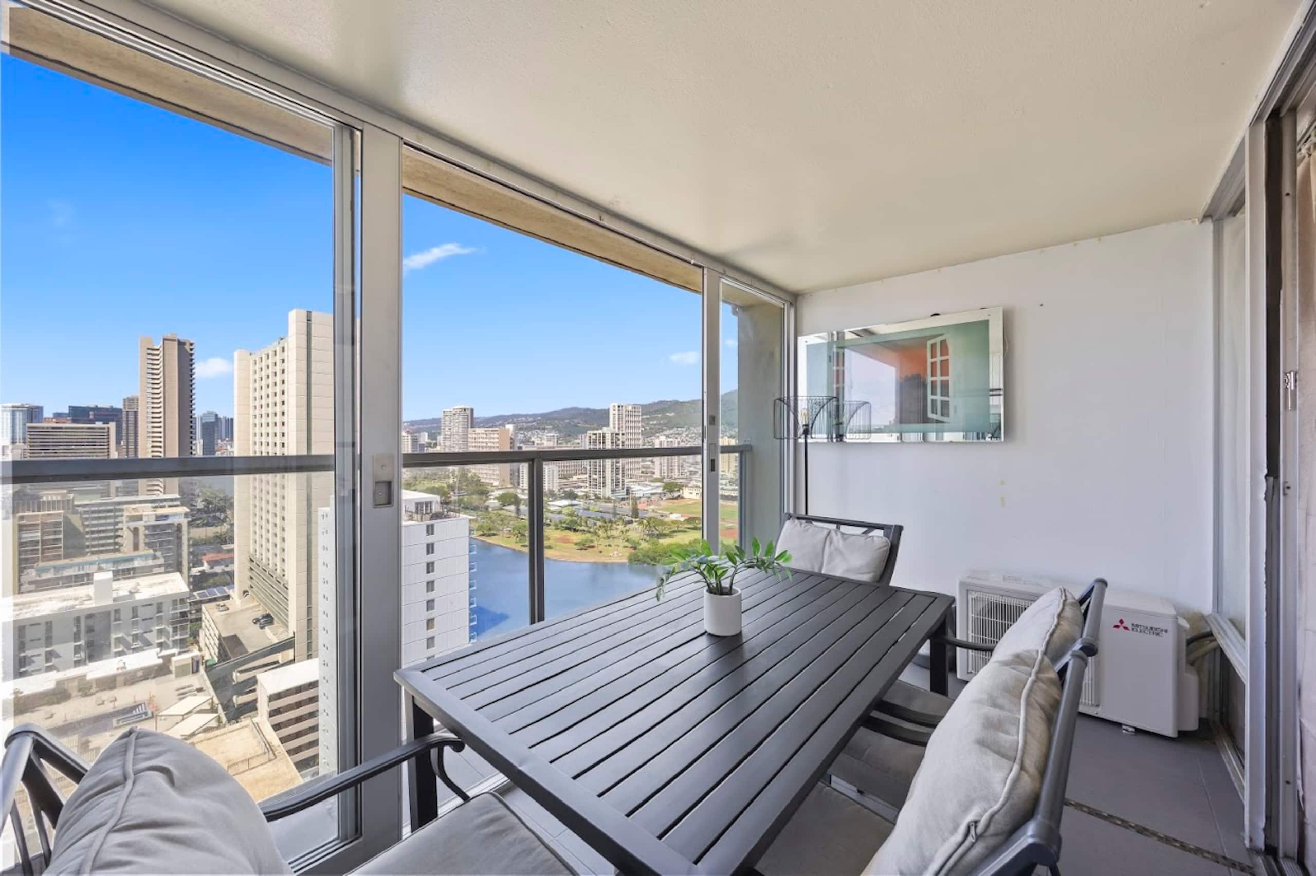 Condo in Honolulu · ★4.86 · Studio · 2 beds · 1 bath - Image 31