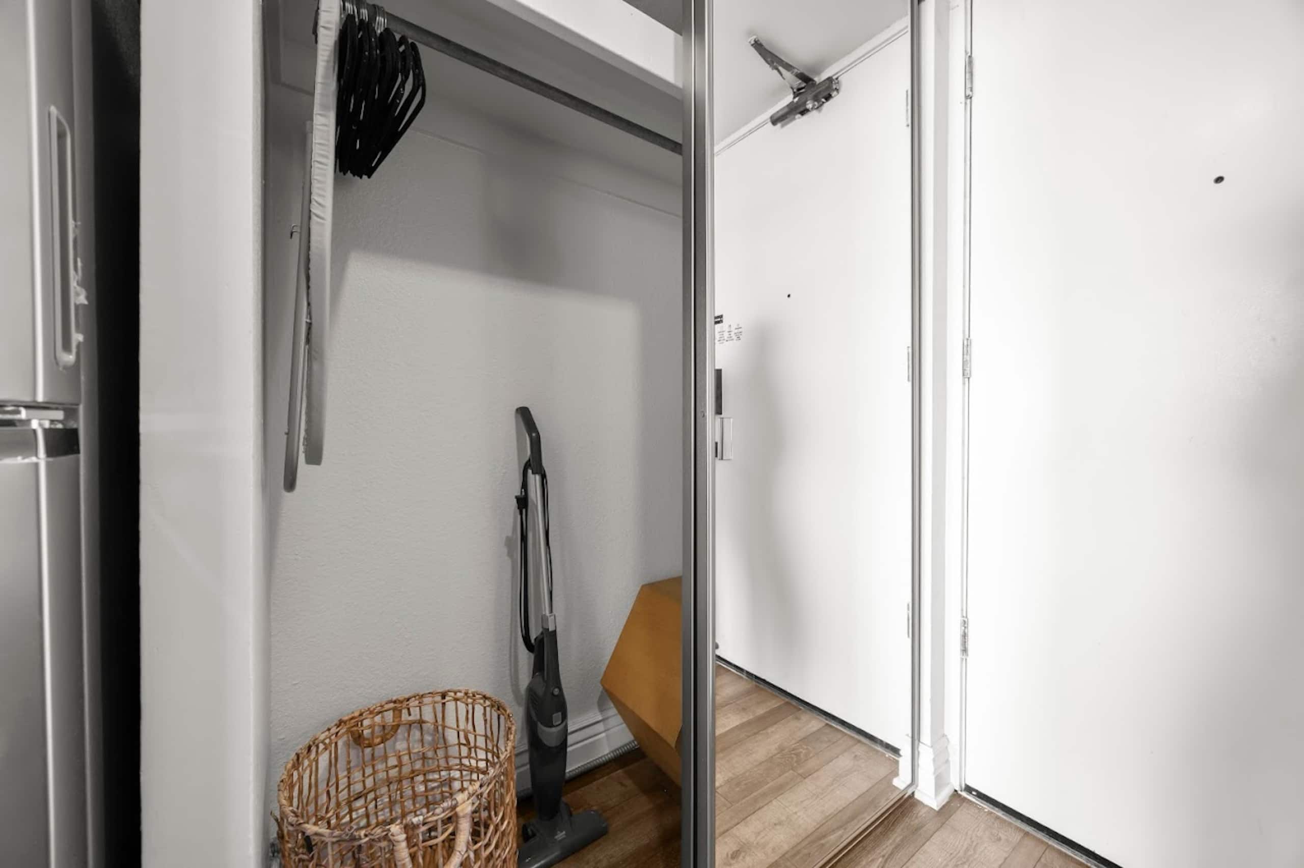 Condo in Honolulu · ★4.86 · Studio · 2 beds · 1 bath - Image 20
