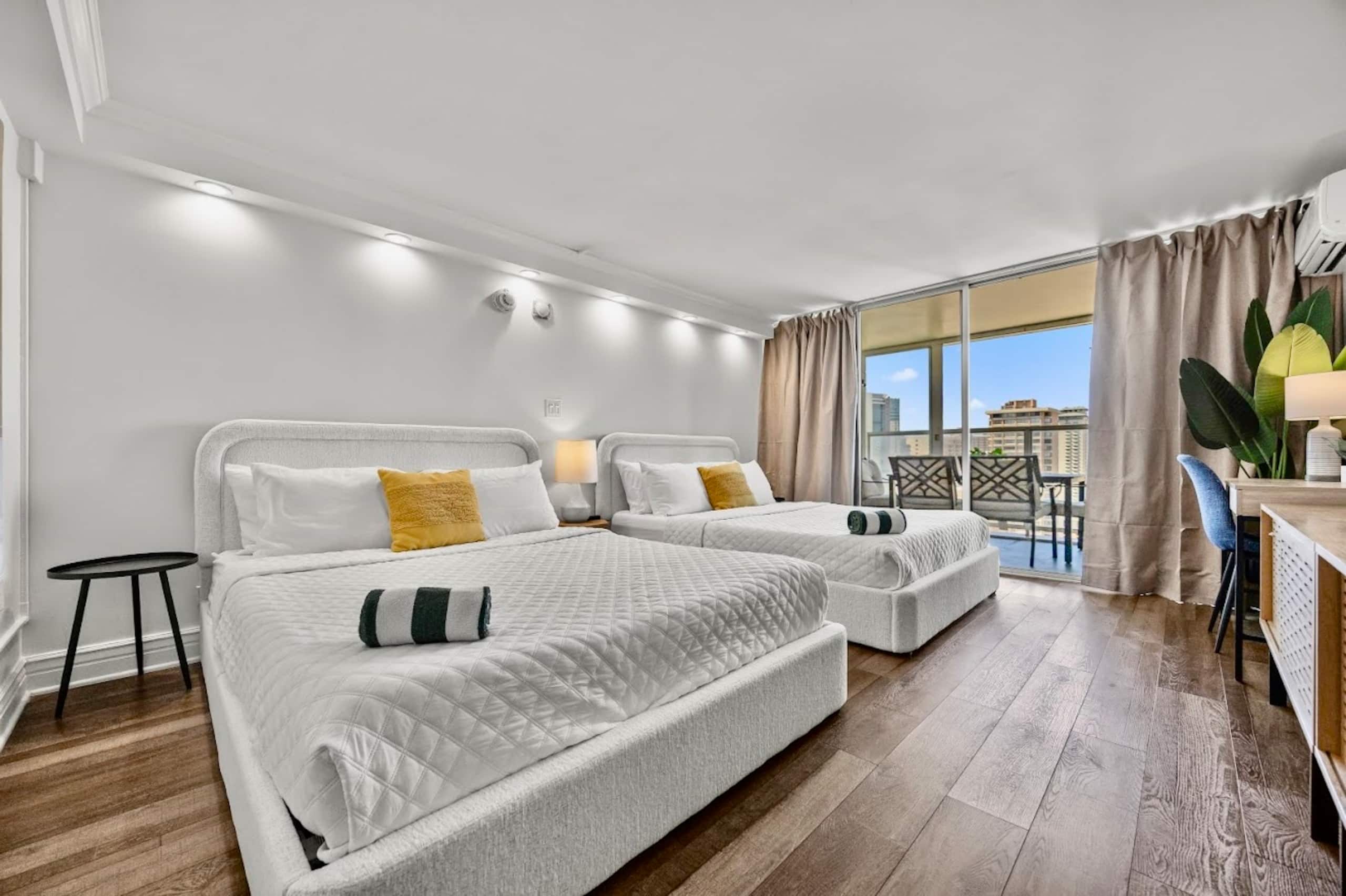 Condo in Honolulu · ★4.86 · Studio · 2 beds · 1 bath - Image 1