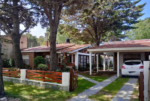 Apartment 3 blocks from the sea