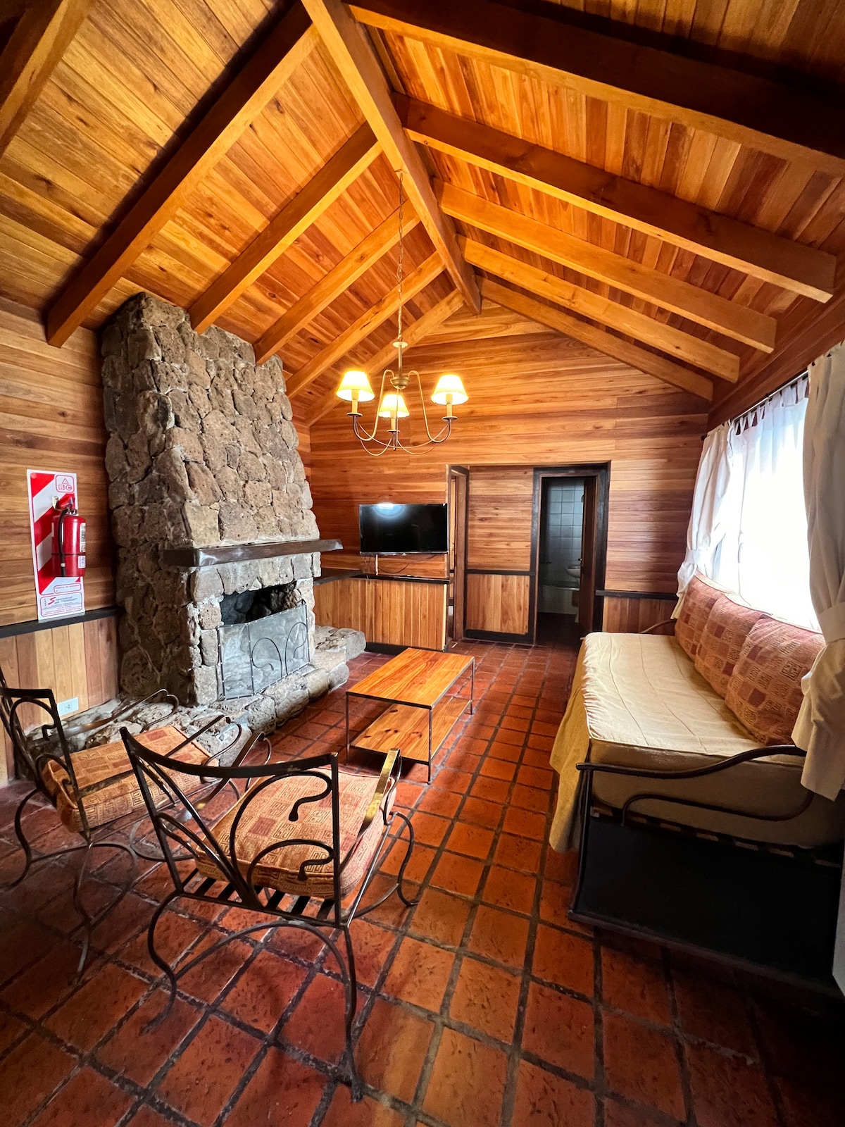 Popular Airbnb listing: Euskaldunberri Apartments P in San Martín De Los Andes