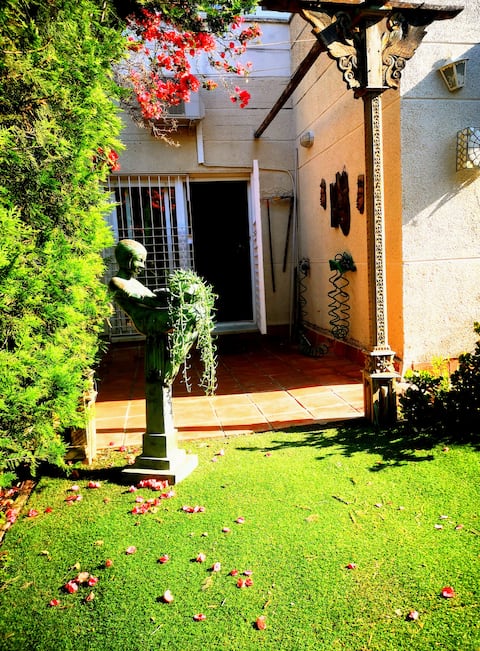 €100 per day, all included, 4 people + cleaning
