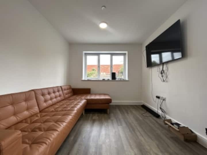 7 Br House Cardiff Centre Sleeps 16 - Cardiff