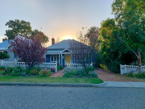 Bassendean Cottage