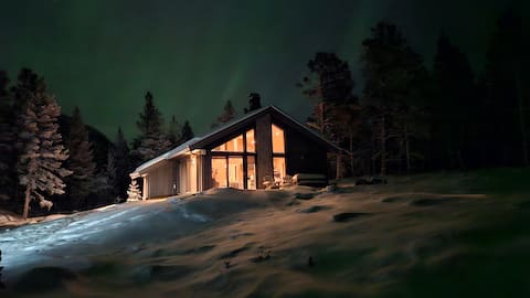 Lemonsjøen. The gateway to Jotunheimen