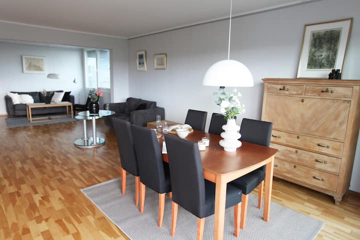Sentrumsnær Leilighet Med Flott Utsikt - Stavanger