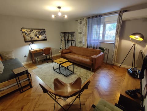 Top Airbnb: Superb industrial Zagreb apartment in Črnomerec