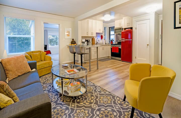 Sf Marina
1br Garden Apartment
Recently Renovated - San Francisco, CA