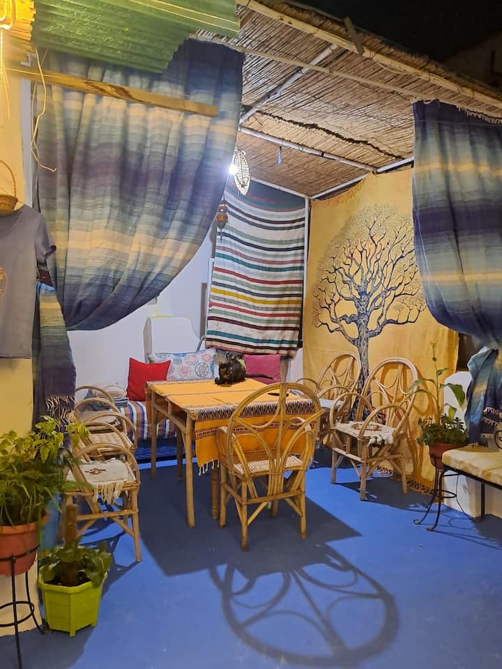 Luna’s Room – Walk To Medina, Beach & Local Life! - Tanger