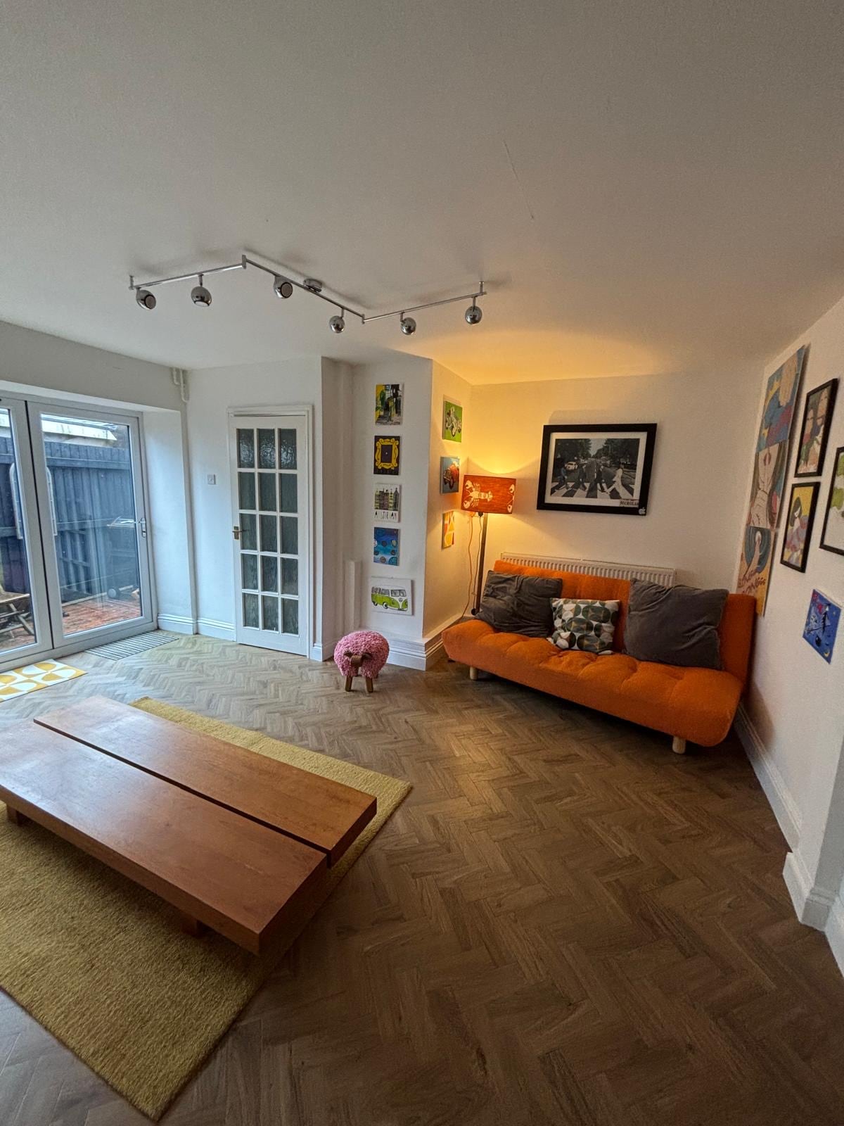 Соба со кауч на спуштање 