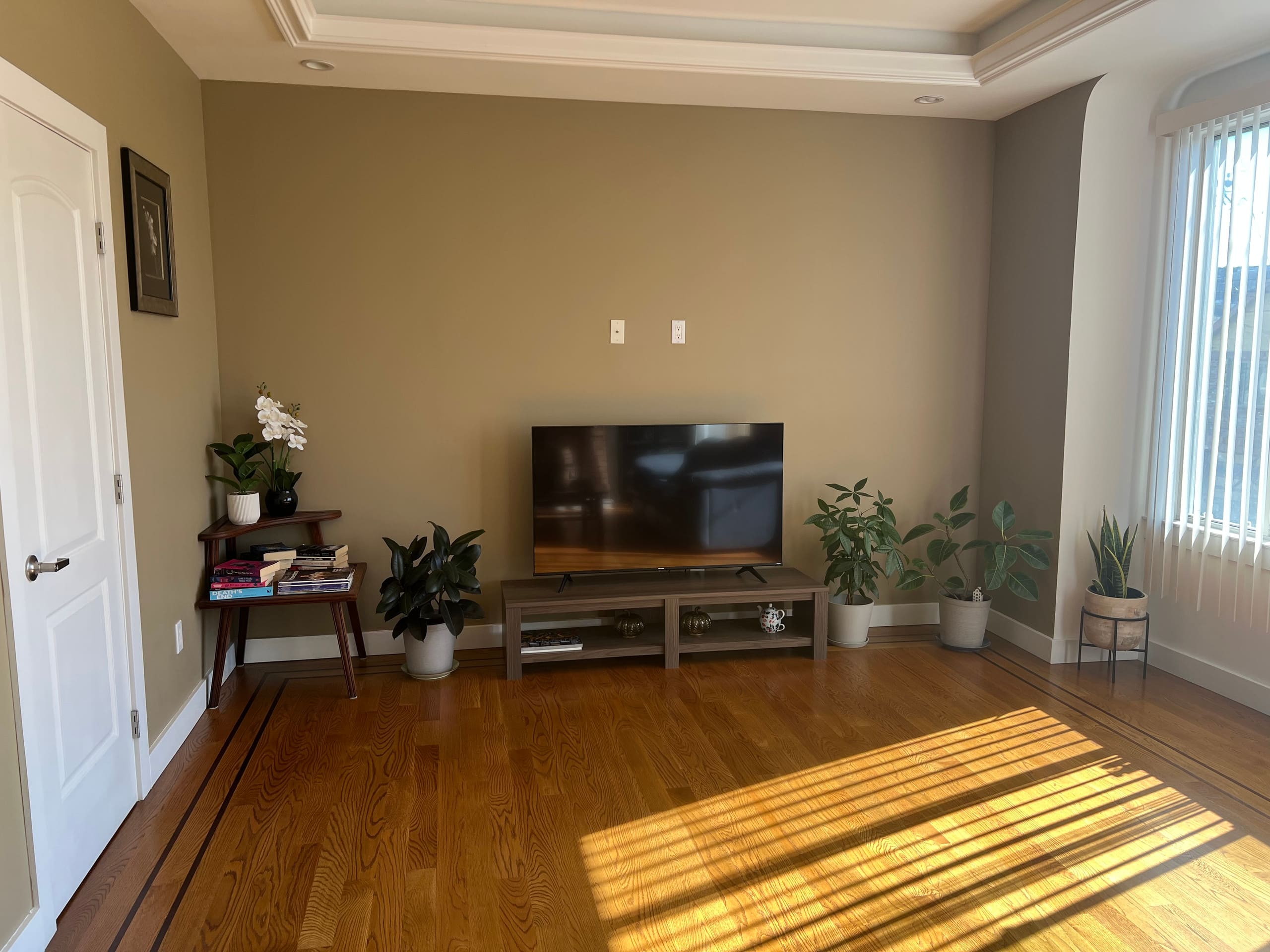 Home in San Francisco · ★4.92 · 3 bedrooms · 3 beds · 2 baths - Image 2