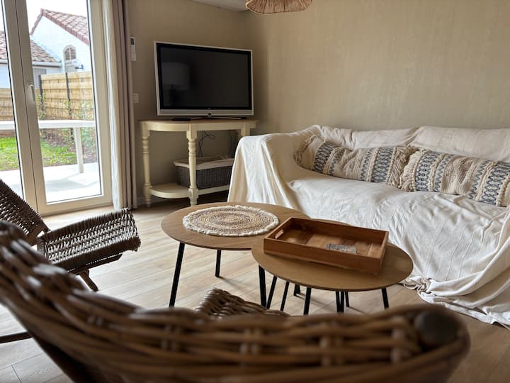 Gezellig Duinenhuisje In Vakantiepark Met Zwembad - Bredene