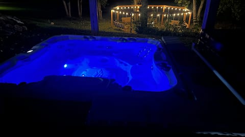 #EnglishPrairieBnB | 4 Bedrooms |  2.5 Baths