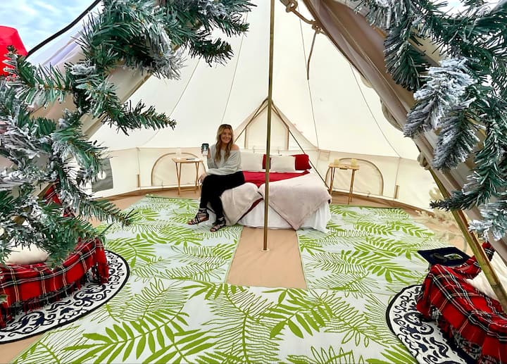 Beach Front Glamping Yurt - クリスタル・ビーチ, TX