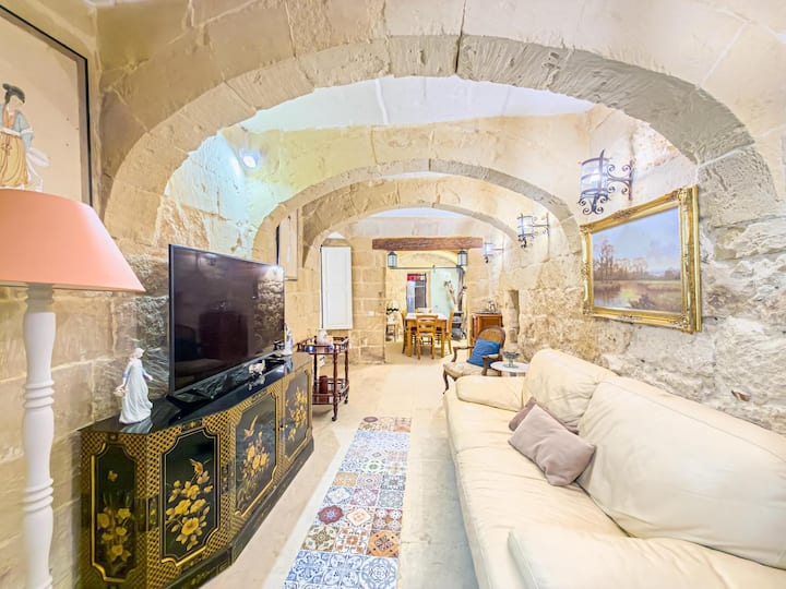 Charming House Central Garden,roof Terrace, Views. - Malta