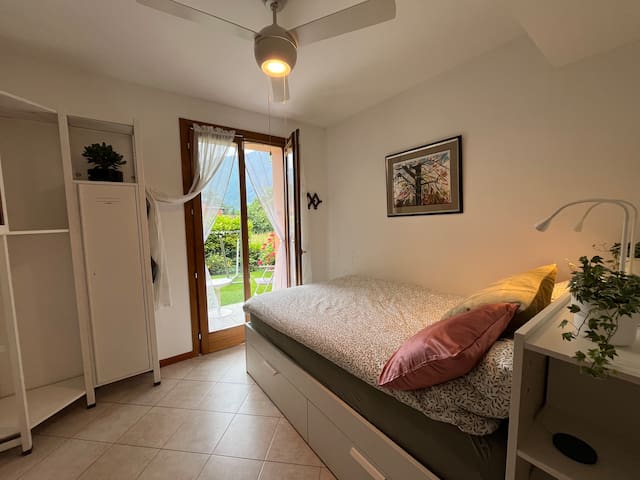 Charming and peaceful apartment w/pool & epic view