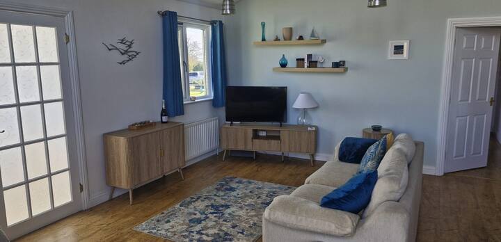 Lovely Coastal 3 Bedroom Scandinavian Lodge - Alnmouth
