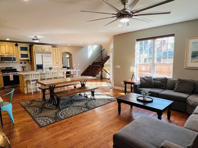 Mini Mansion: A+ Location – Denver Highlands gallery image 4