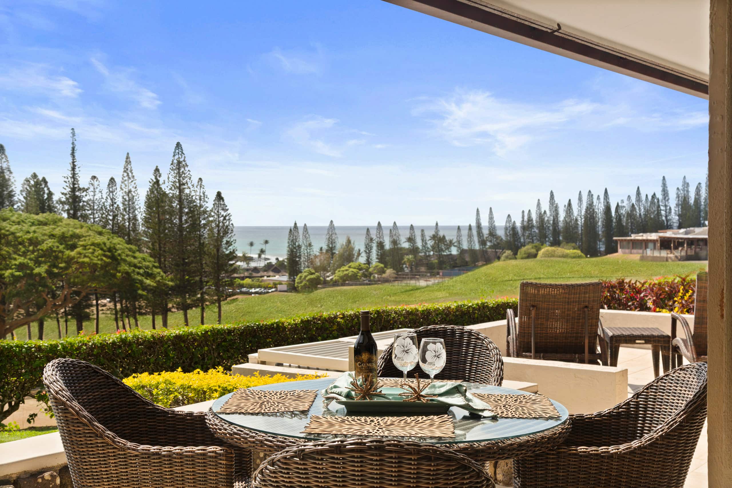 Condo in Lahaina · ★4.89 · 2 bedrooms · 3 beds · 2 baths - Image 18