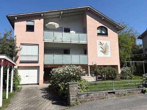 Spacious apartment with mountain views