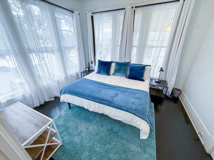 7th bedroom suite, king bed, second floor.