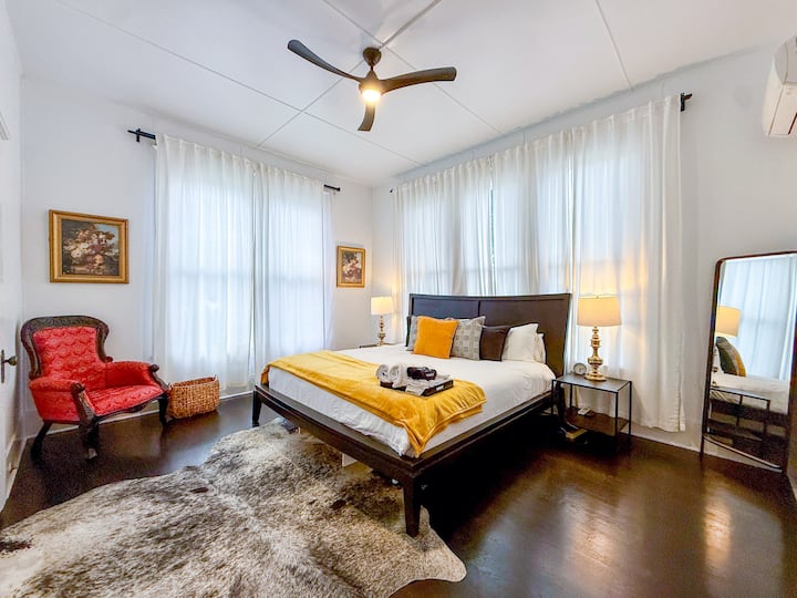 1st Bedroom, king bed, ground floor