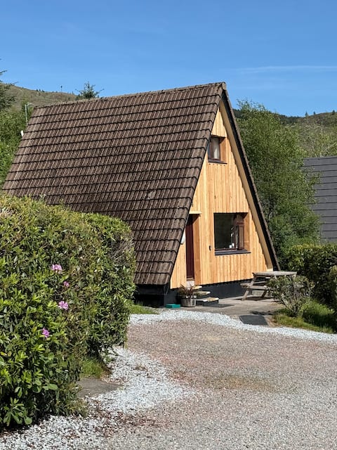 Cabin near Glencoe, with Loch & Mountain Views
