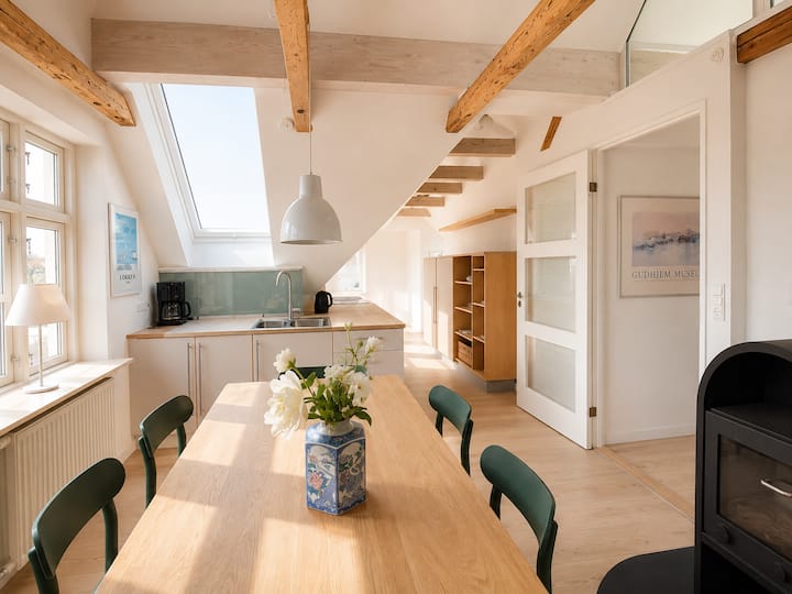 Bright Nordic Loft In Central Løkken - Danemark