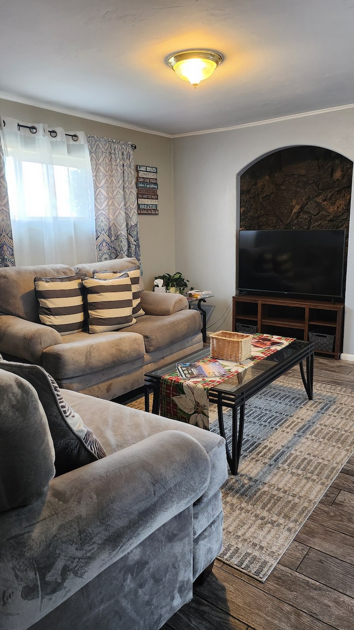 Cozy 2br Lower Unit House In Friendly Neighbor - Lake Powell
