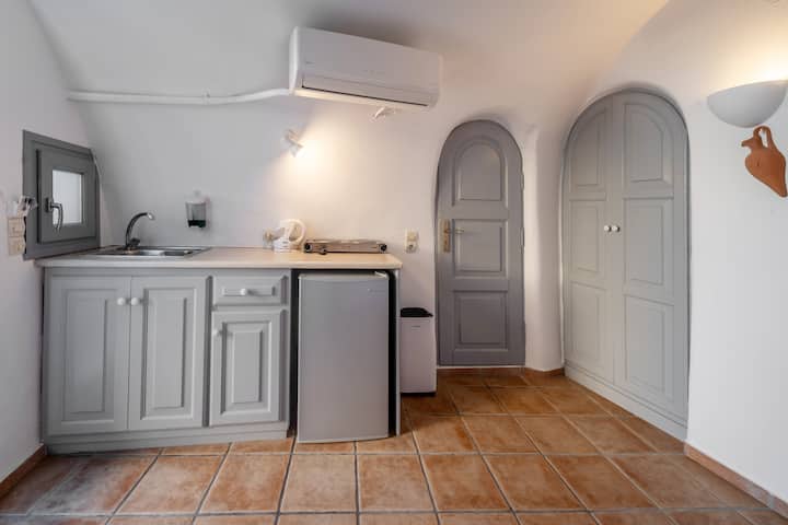 Ersi Villas~private Traditional Cave House! - Santorini