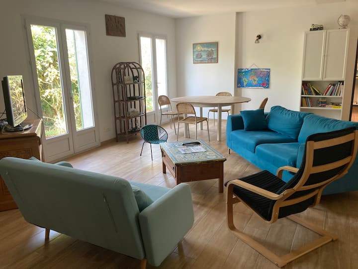 Maison Familiale Avec Jardin Et Piscine Hors Sol. - Nyons