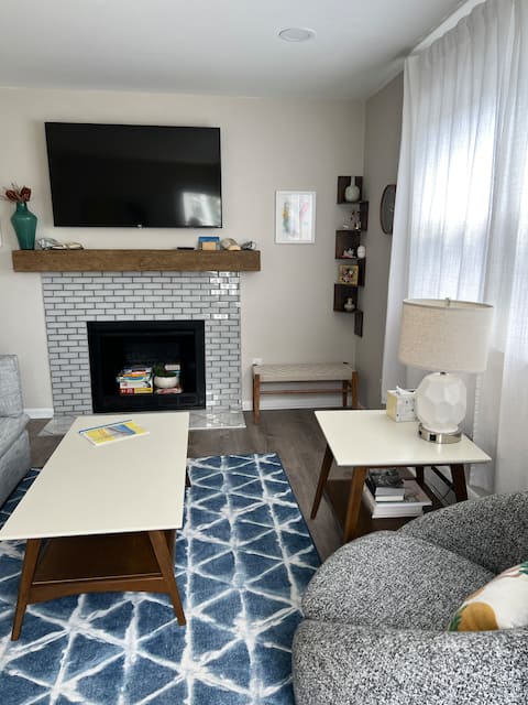 Stylish Brigantine Gem, Walk to Beach!