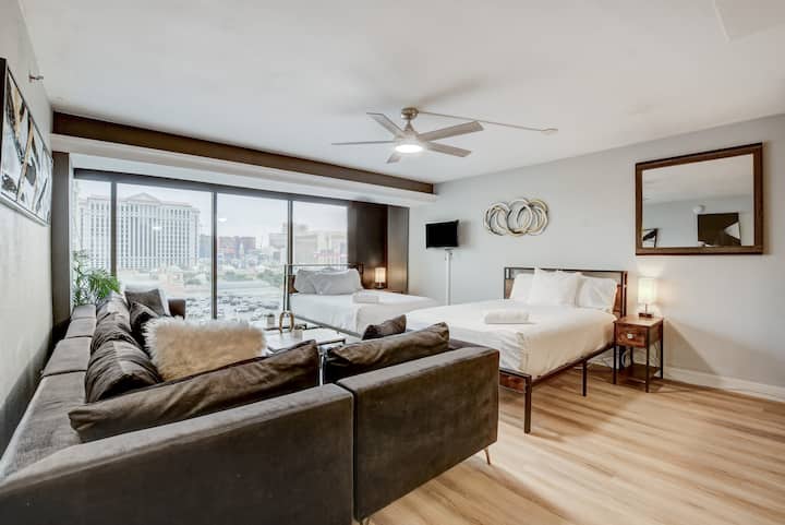 Stay Together On The Strip - 6 Comfy Beds W/view! - Las Vegas, NV