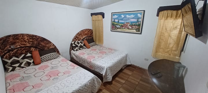 საძინებელი 1