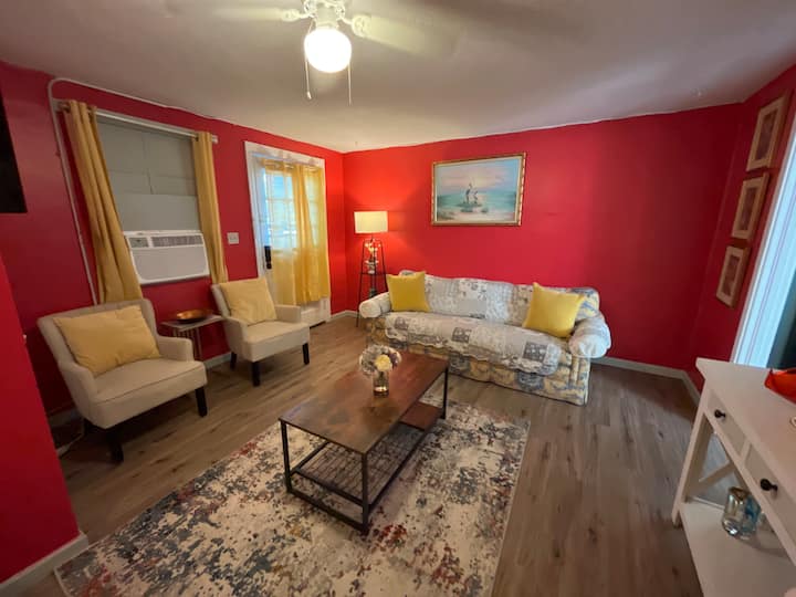 Cozy Studio | Near Vsu, Sgmc & Moody Afb - Valdosta, GA