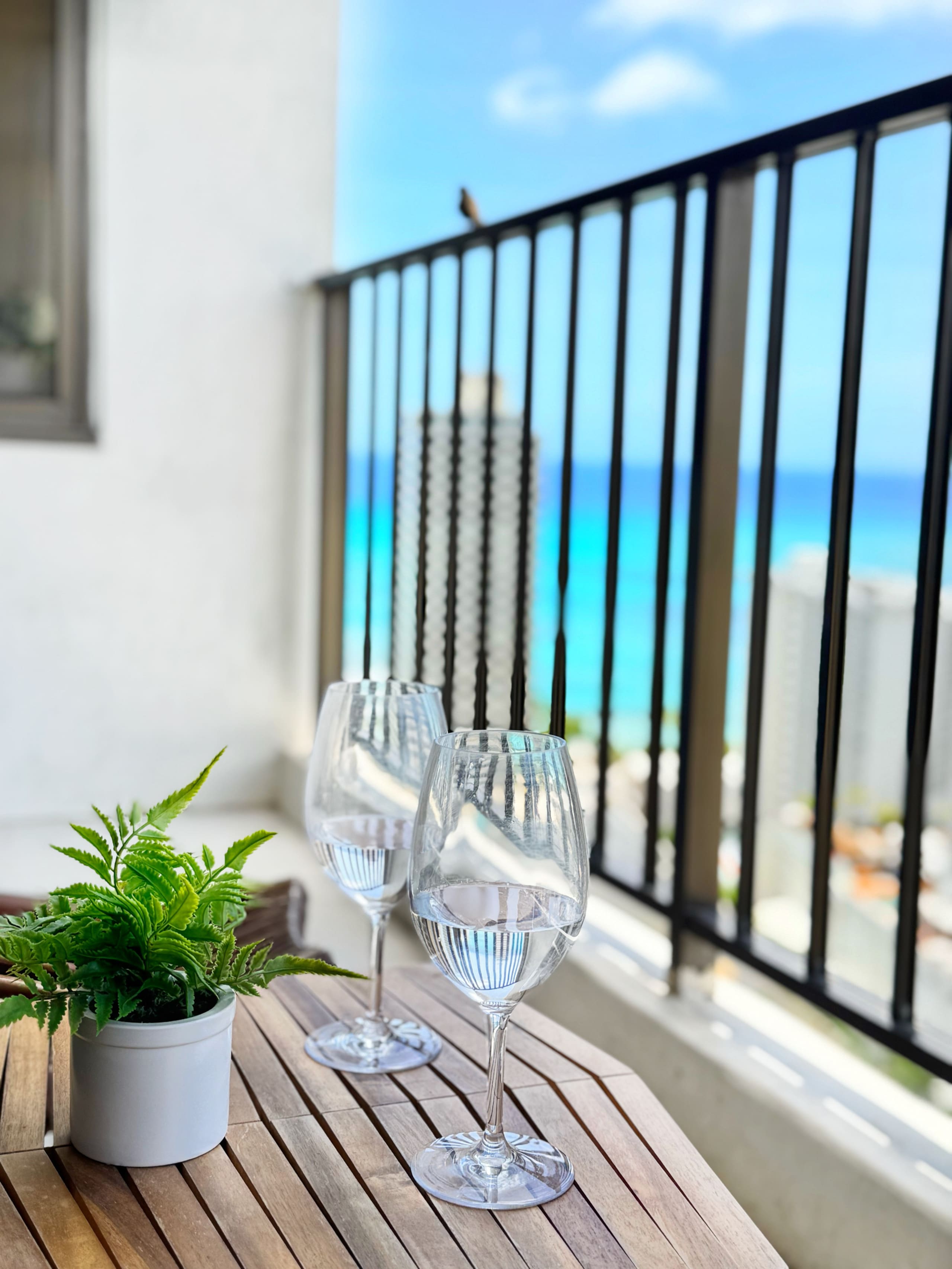 Condo in Honolulu · ★4.97 · 1 bedroom · 2 beds · 1 private bath - Image 25