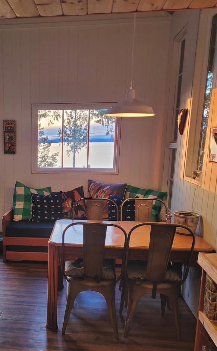 Stunning Savary Island Cabin Near Mermaid Beach - Savary Island