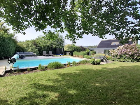 Le Clos du Montys, villa with private pool