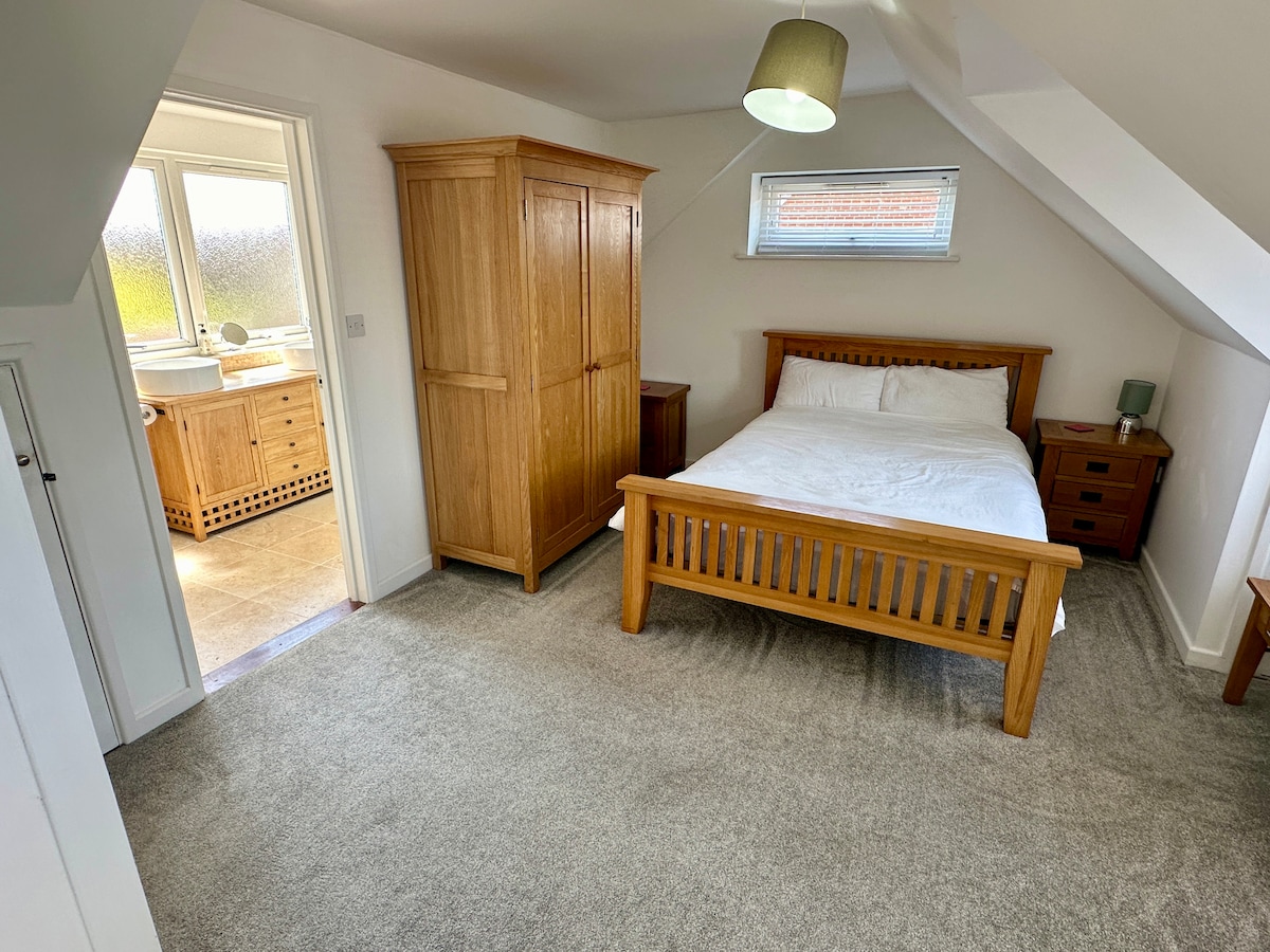 Საძინებელი 1 ცალკე საძინებლით