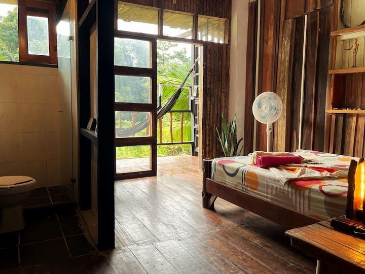 საძინებელი 4