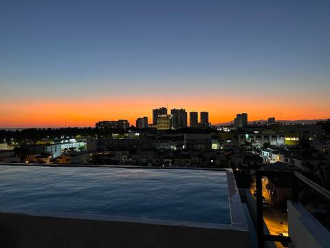 Top performing Airbnb: RARE FIND: Condo in Versalles with Rooftop Pool in Jalisco
