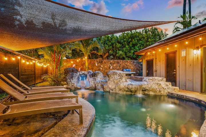 Huge Home w/Private Pool, Jacuzzi & Water Slide!