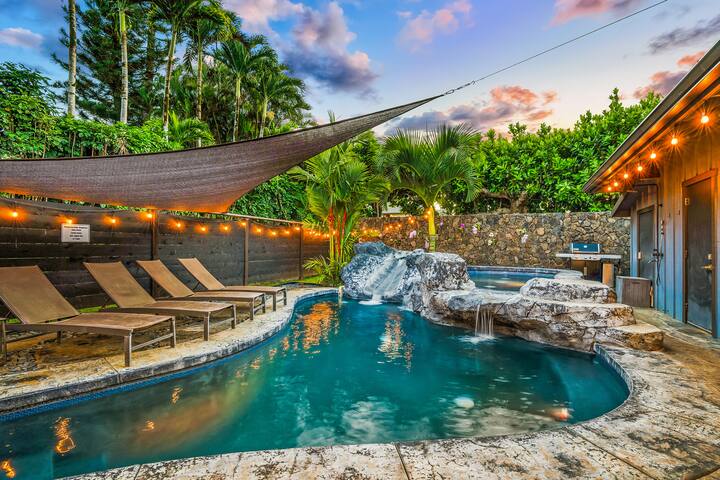 Huge Home w/Private Pool, Jacuzzi & Water Slide! gallery image 4