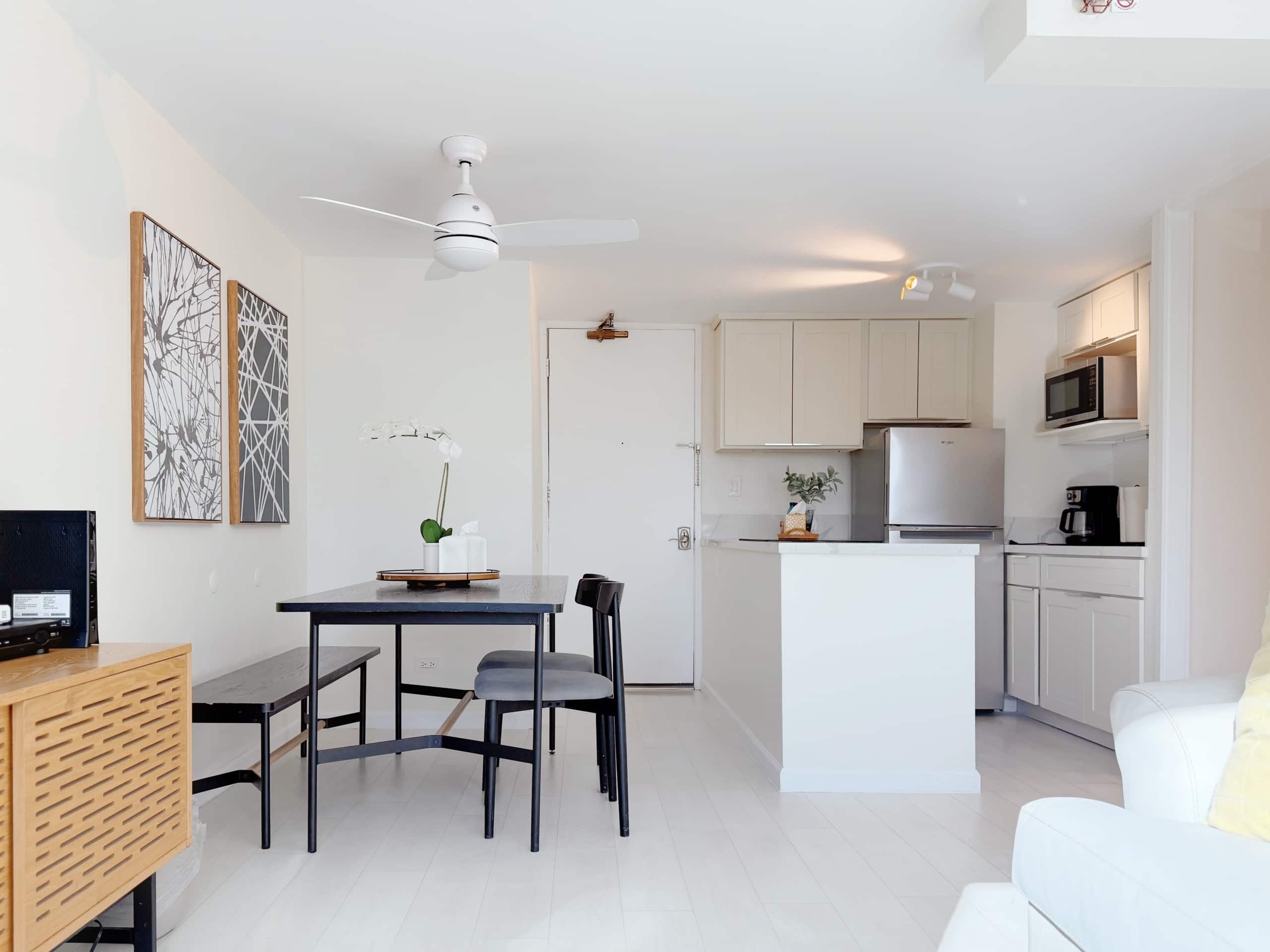 Condo in Honolulu · ★4.91 · 1 bedroom · 4 beds · 1 bath - Image 15