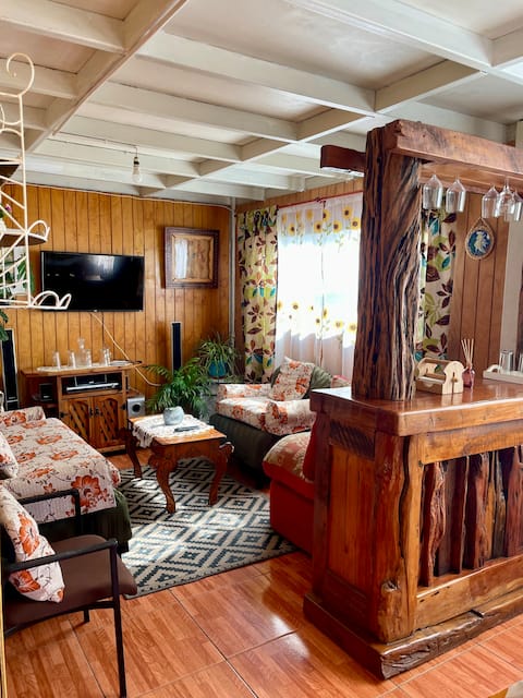 Popular Airbnb listing: Escape to Quintero - Quiet house near beaches in Quintero