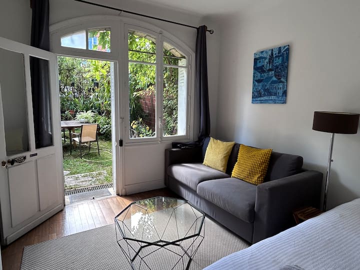 Superbe Studio Dans Villa Avec Entrée Indépendante - Issy-les-Moulineaux